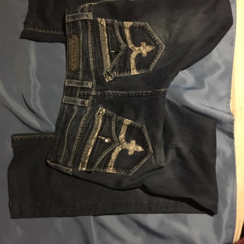 Rock revival size 32